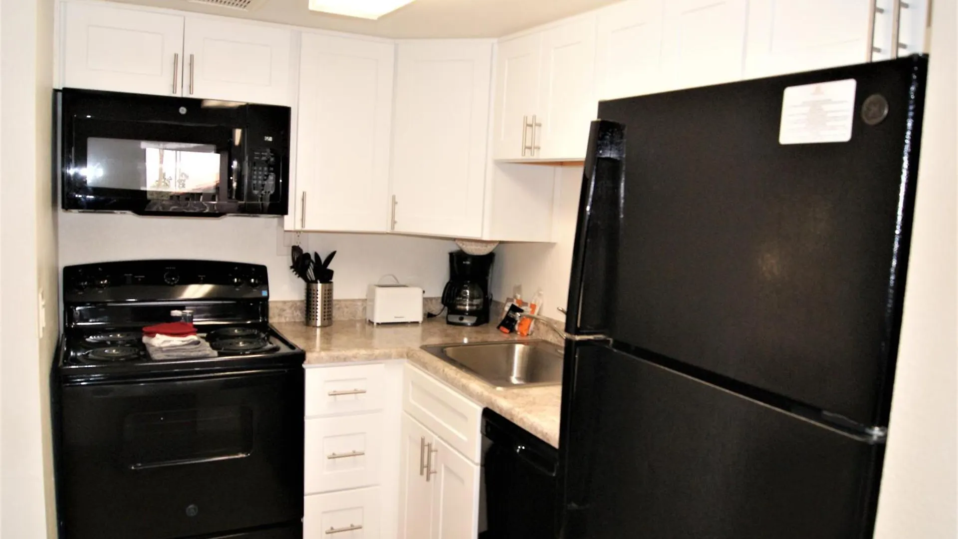 244 Fully Furnished 1Br Suite-Pet Friendly スコッツデール 米国